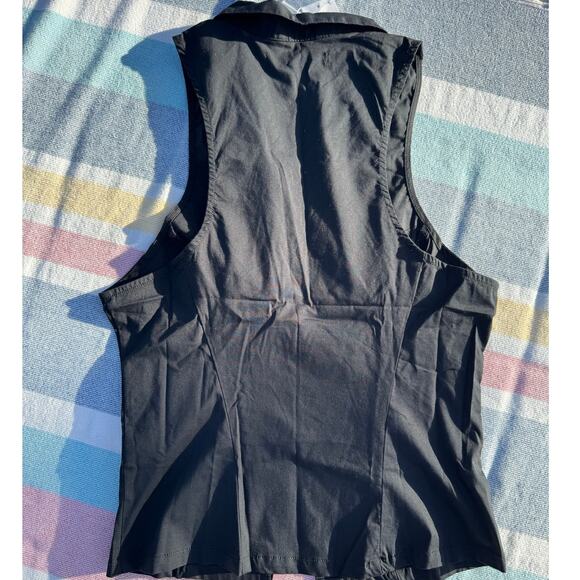 Urban Outfitters UO Party Girl Cotton-Blend Button Down Sleeveless Shirt Black - Picture 5 of 8
